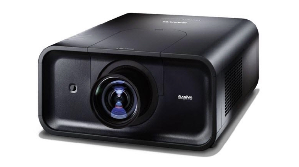 Sanyo PLC-XP200L (7000 Lumen)